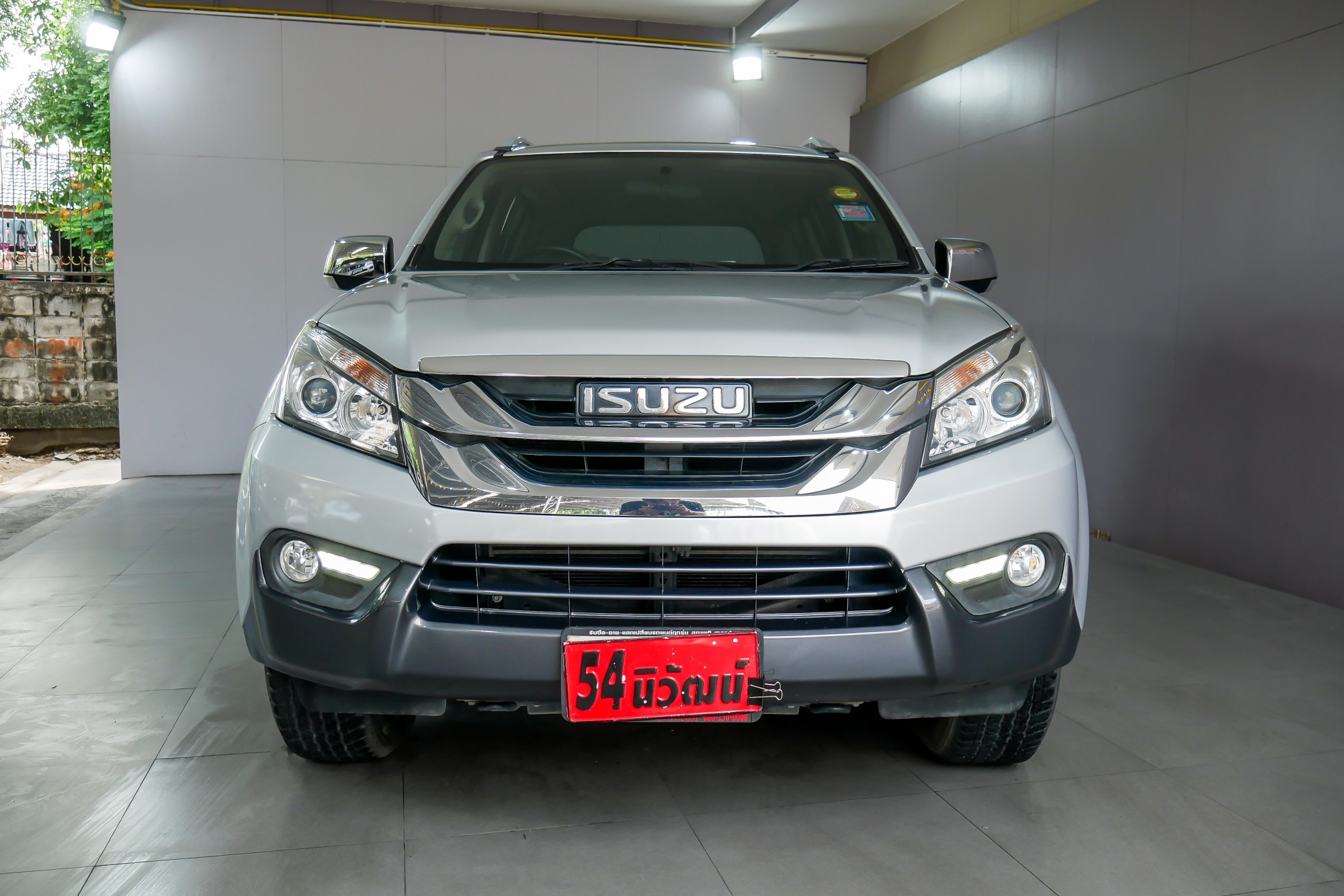 ISUZU MU-X 3.0 NAVI 4X4 AT ปี 2014 สีเงิน