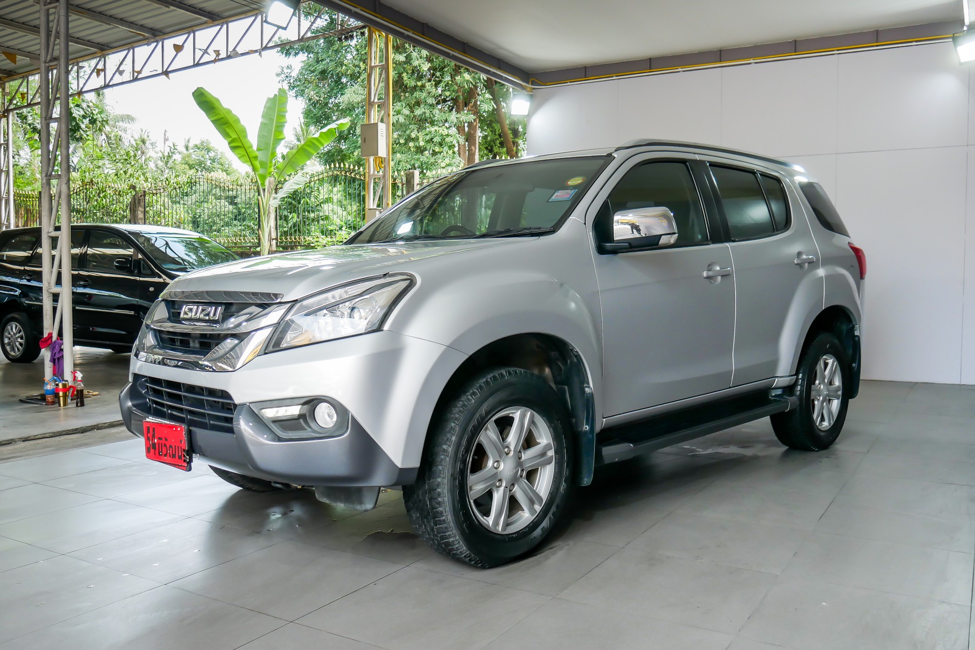 ISUZU MU-X 3.0 NAVI 4X4 AT ปี 2014 สีเงิน