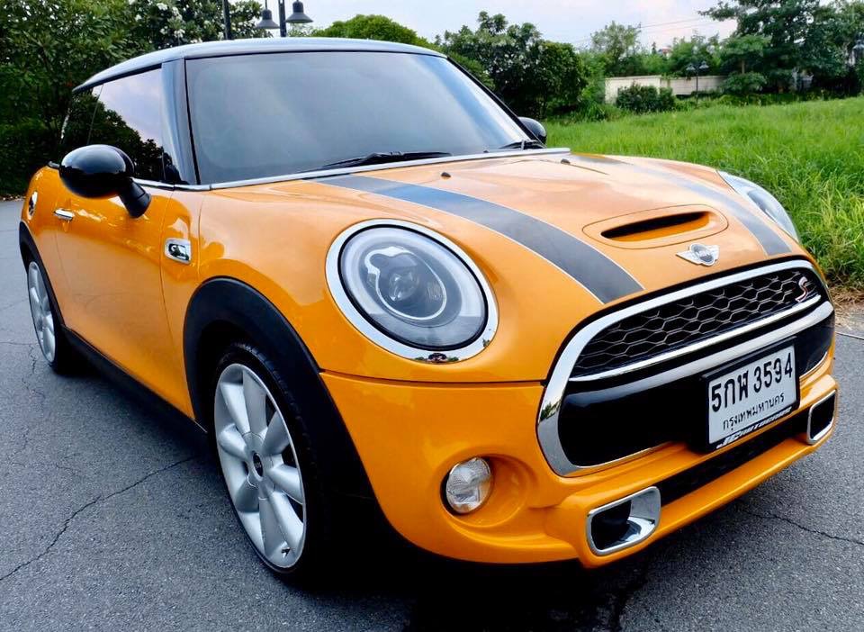 Mini Hatch (Cooper) Gen3 F56 (3 ประตู) ปี 2014 สีเหลือง