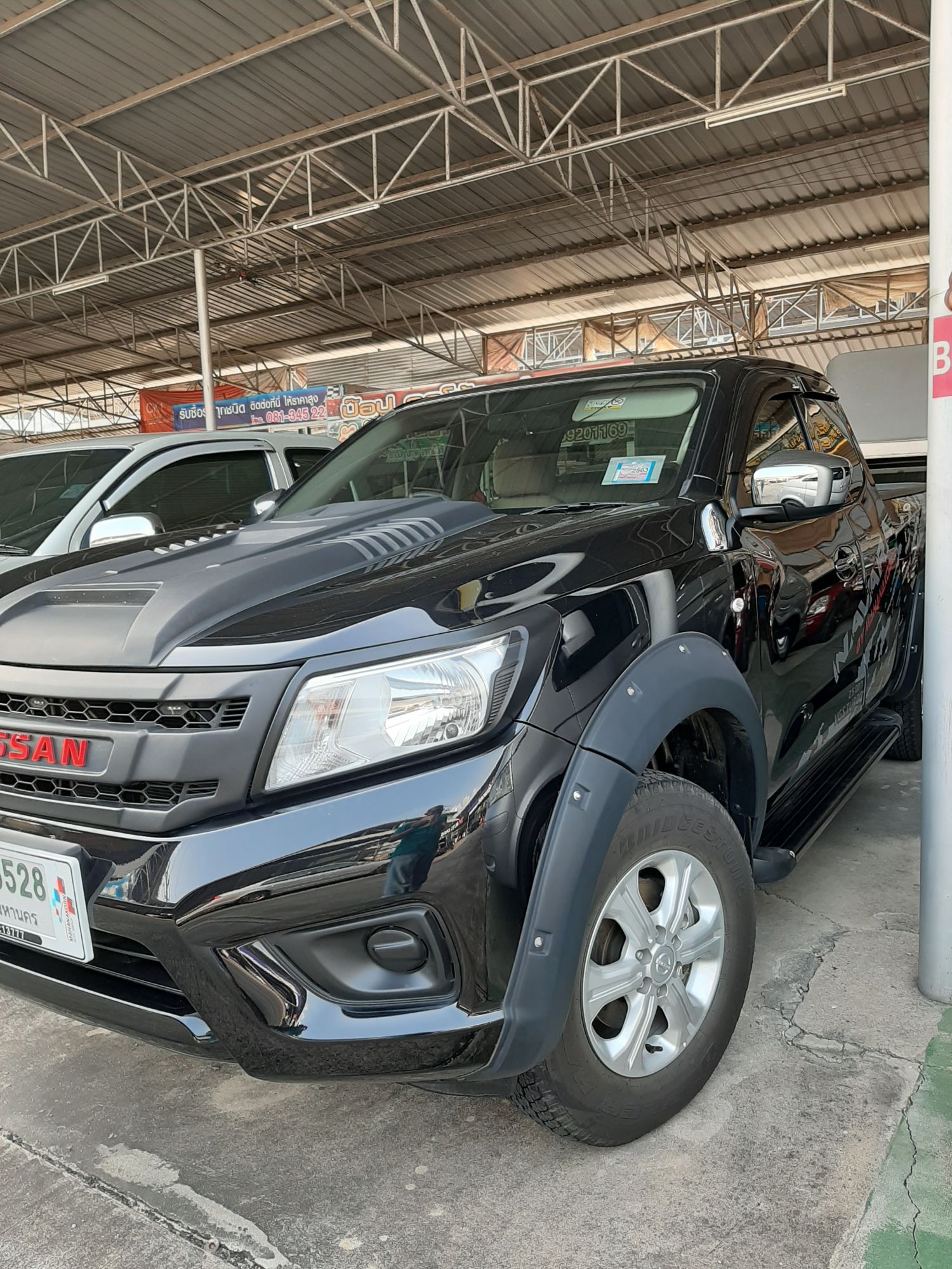 Nissan Np300 ปี 2019 สีดำ