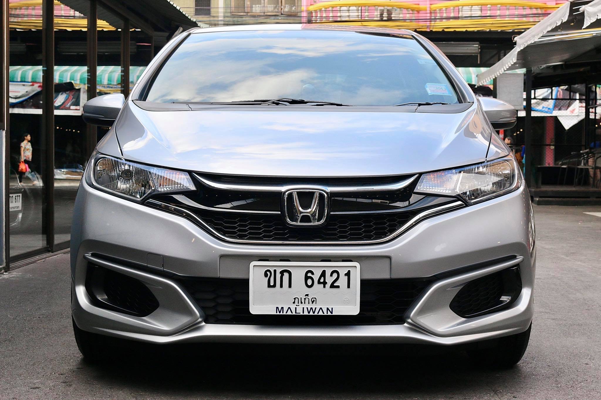 Honda Jazz GK ปี 2019 สีเงิน