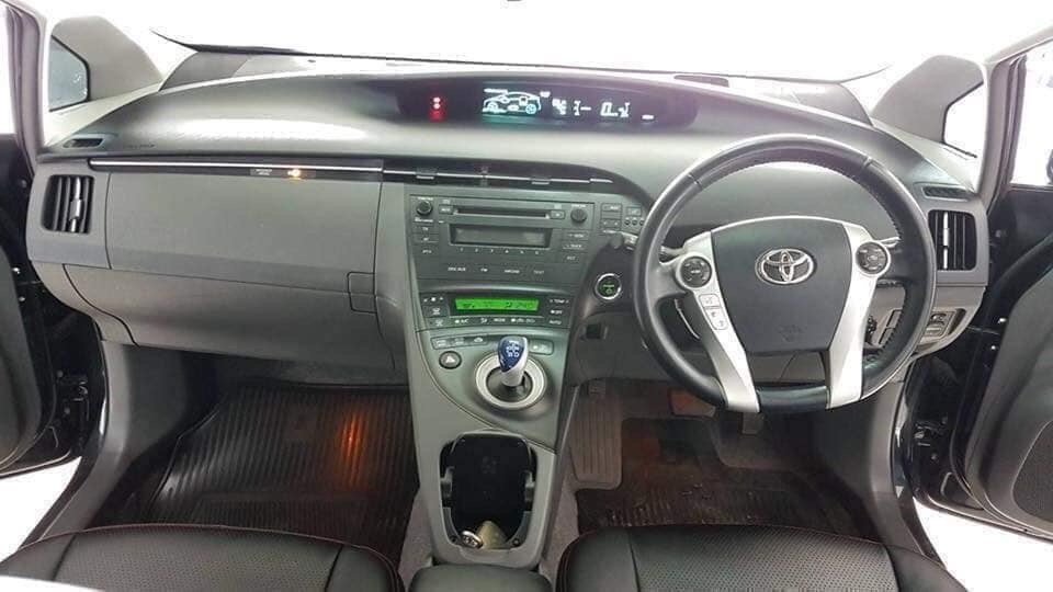 Toyota Prius ปี 2011 สีดำ