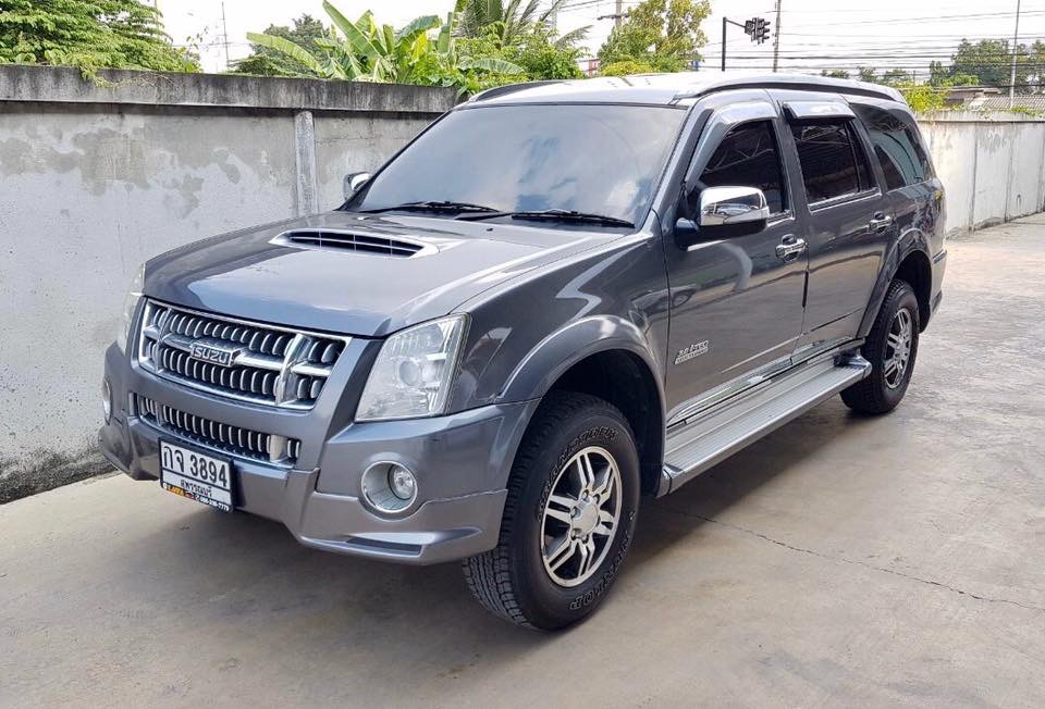 Isuzu MU-7 ปี 2010 สีเทา