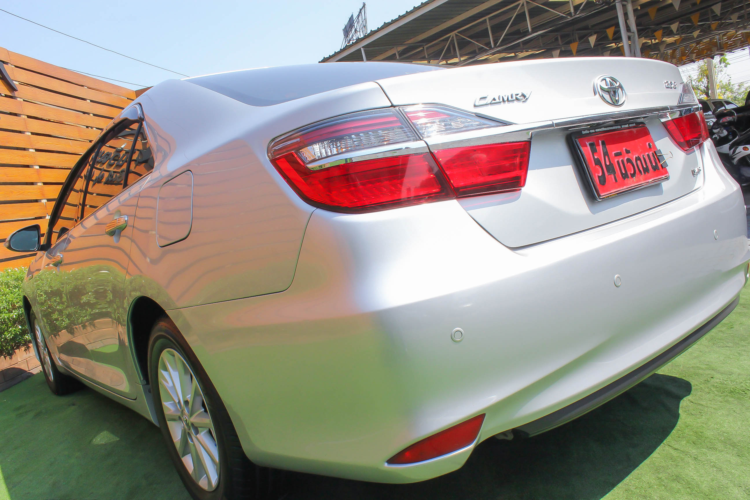 TOYOTA CAMRY 2.0 G MINOR CHANGE ปี 2015 สีเทา