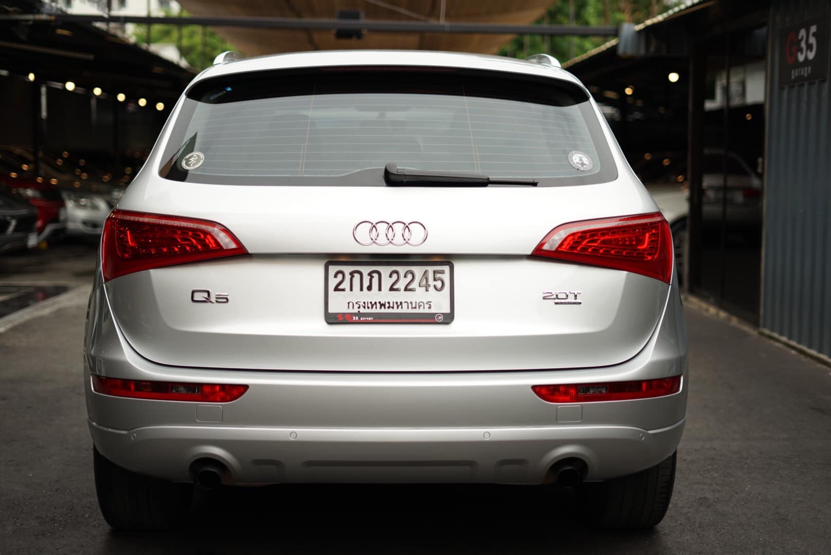 Audi Q5 (8R) ปี 2011 สีเงิน