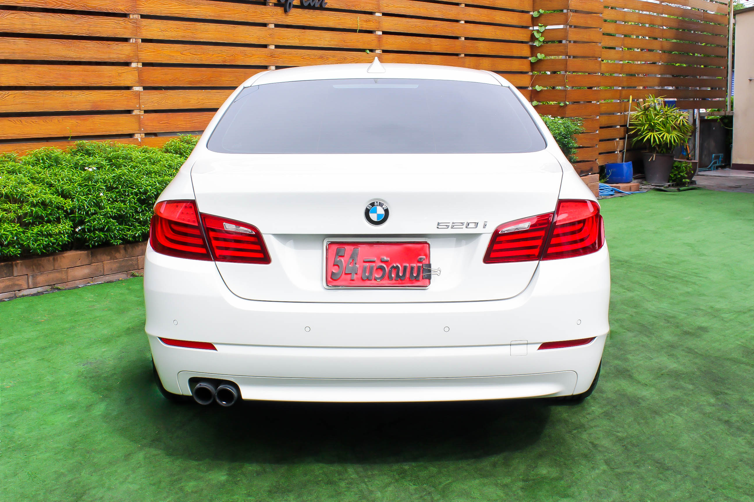 BMW 520I F10 2.0 AT ปี 2012 สีขาว