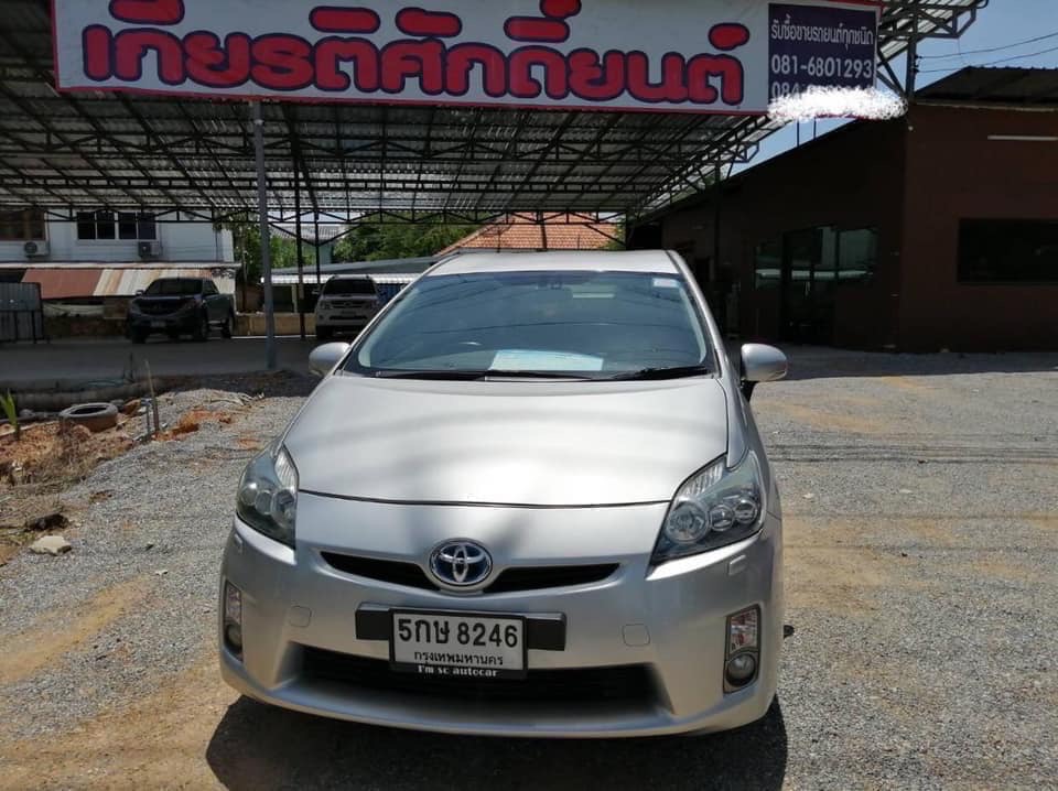 Toyota Prius ปี 2011 สีเงิน