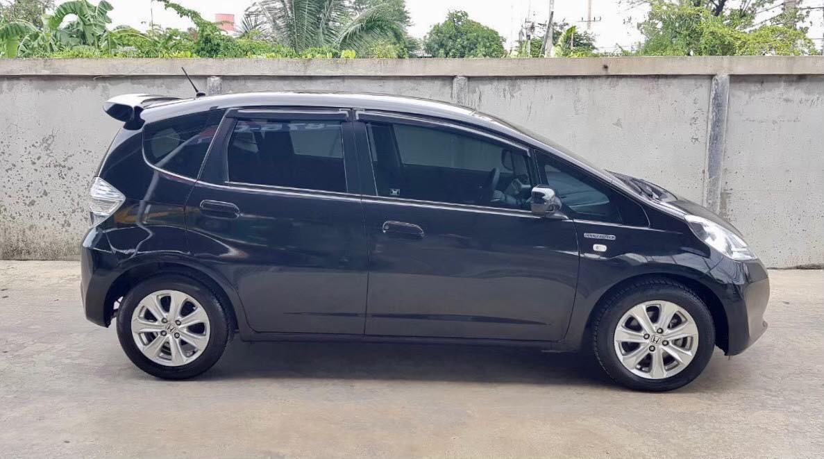 Honda Jazz GE ปี 2013 สีดำ