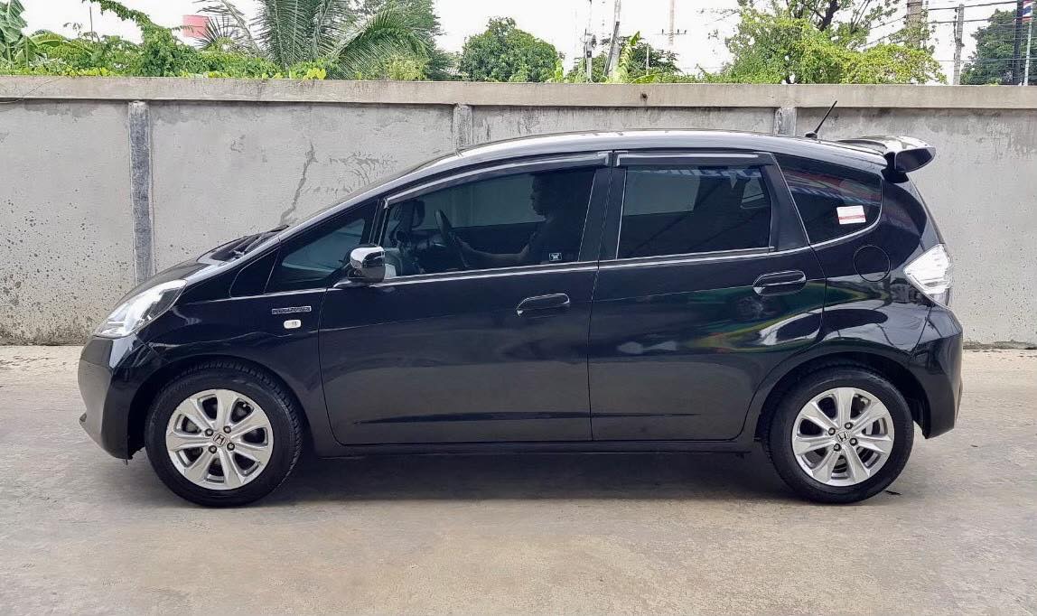 Honda Jazz GE ปี 2013 สีดำ