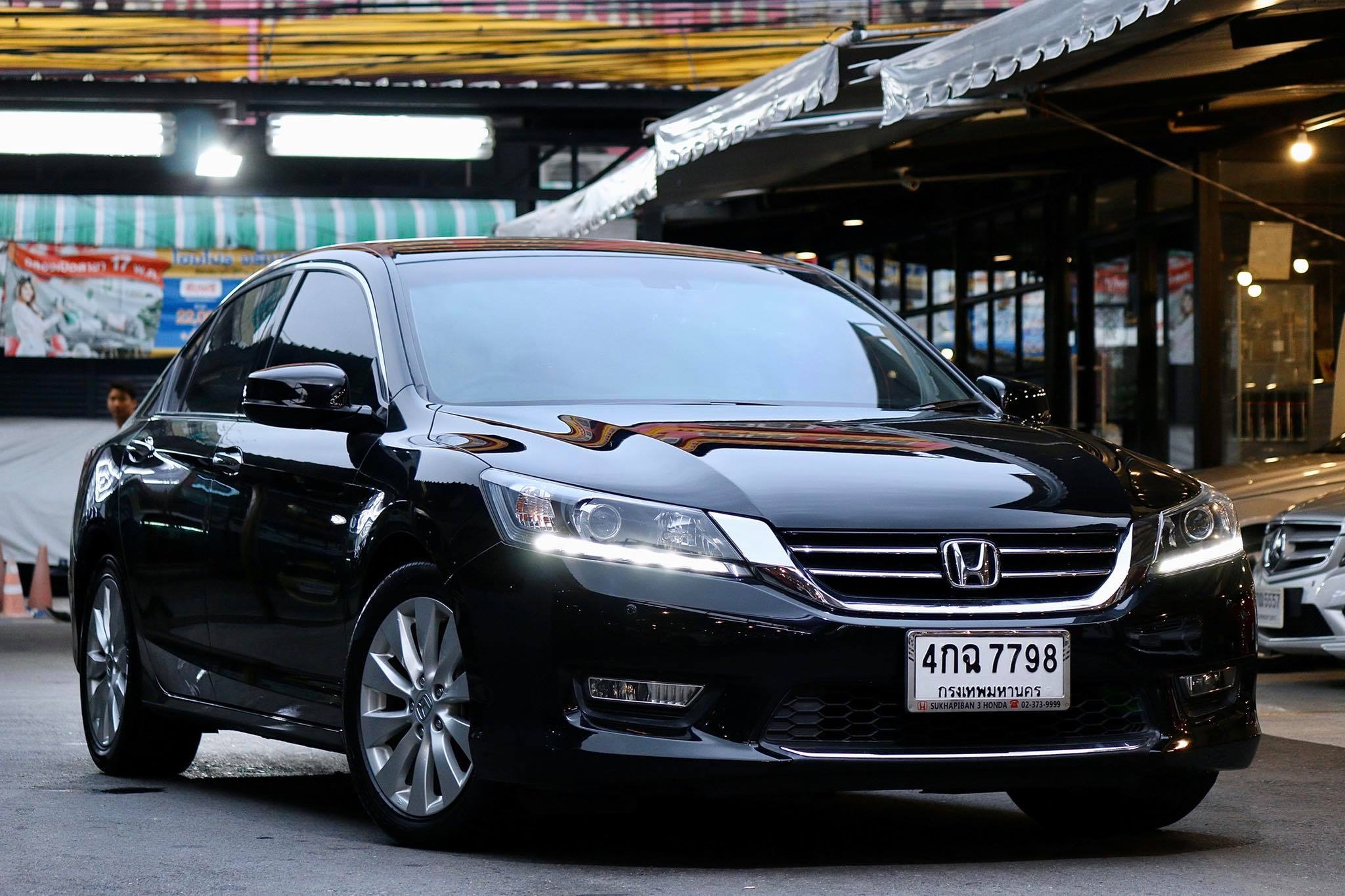 Honda Accord Gen 9 ปี 2013 สีดำ