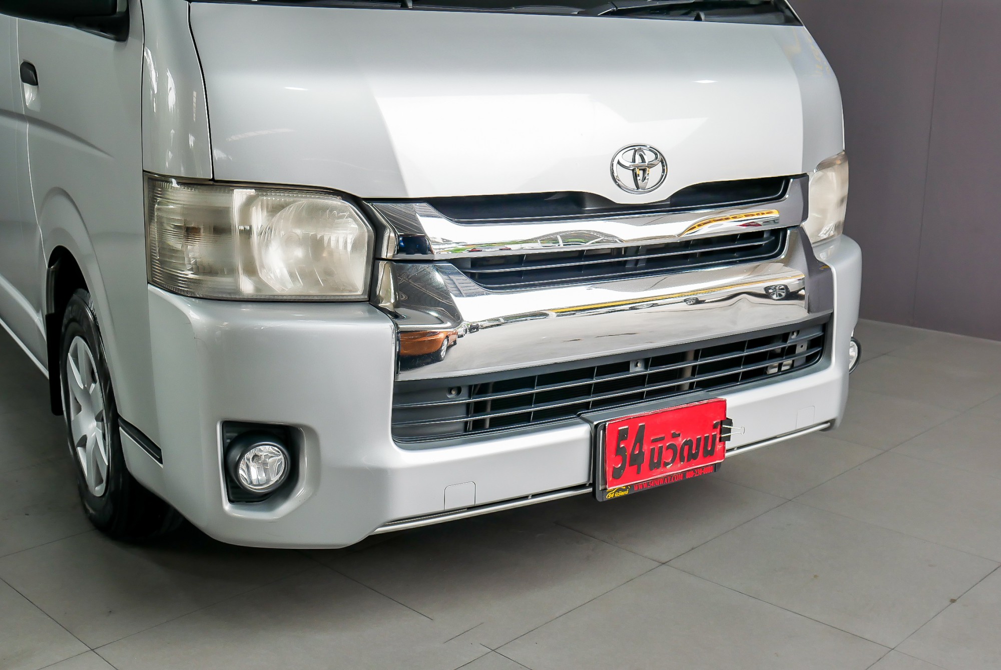 Toyota COMMUTER 3.0 D4D ปี 2014 สีเงิน