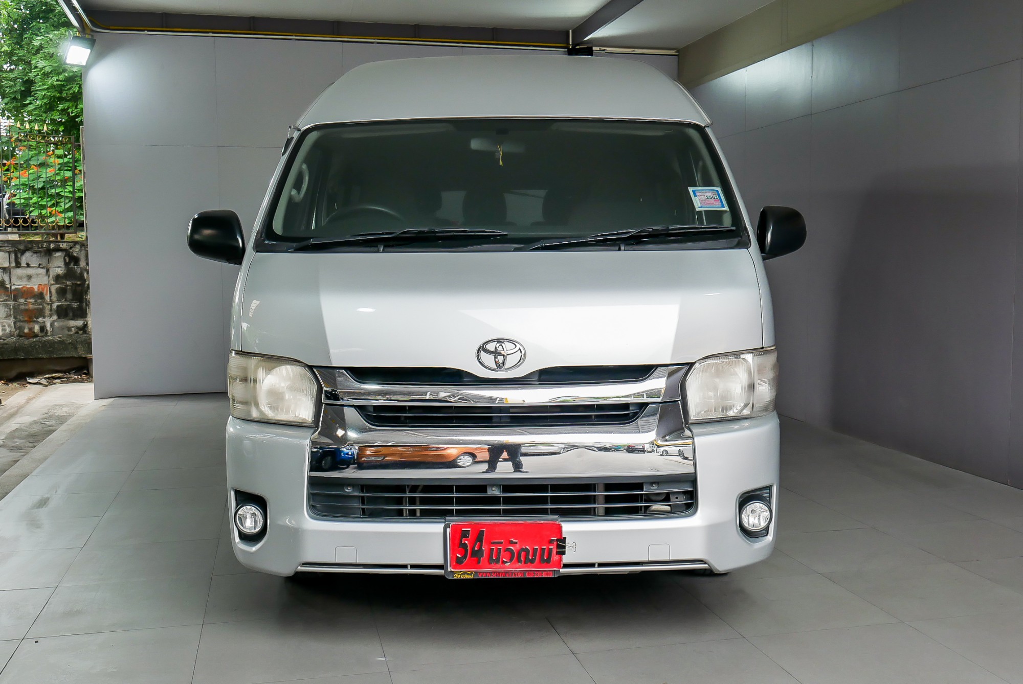 Toyota COMMUTER 3.0 D4D ปี 2014 สีเงิน