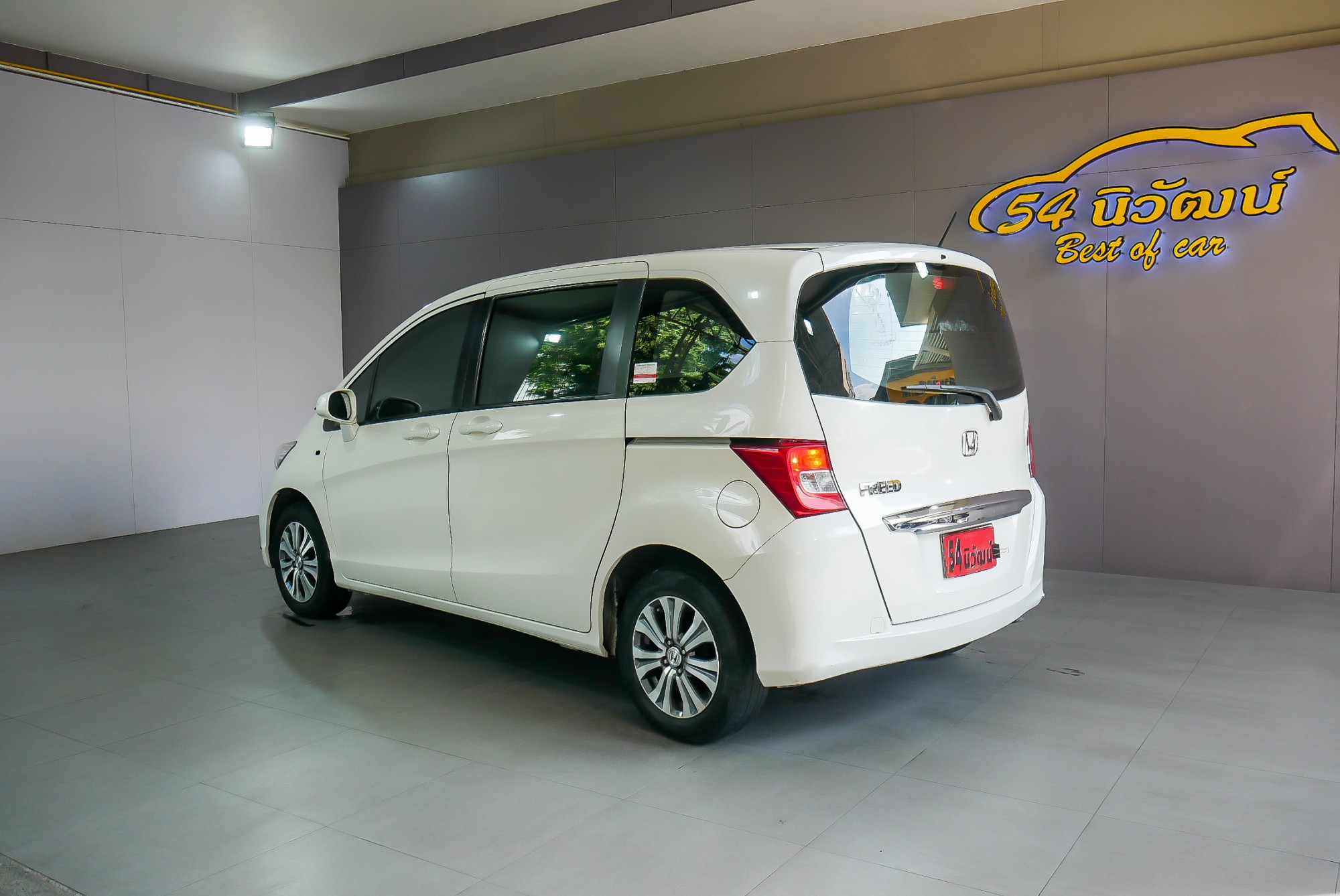 HONDA FREED 1.5 SE MINOR CHANGE ปี 2013 สีขาว