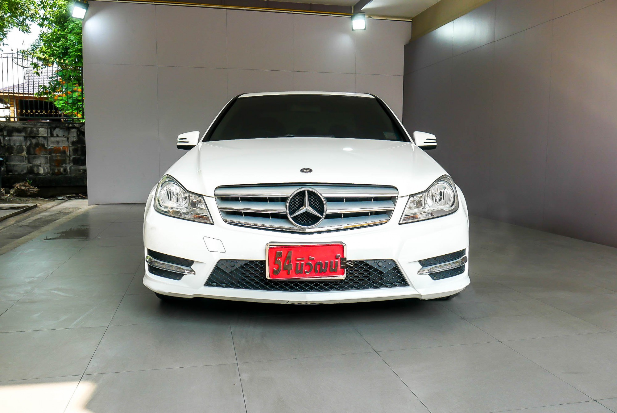 MERCEDES BENZ C200 W204 1.8 CGI BE STYLE AT ปี 2014 สีขาว