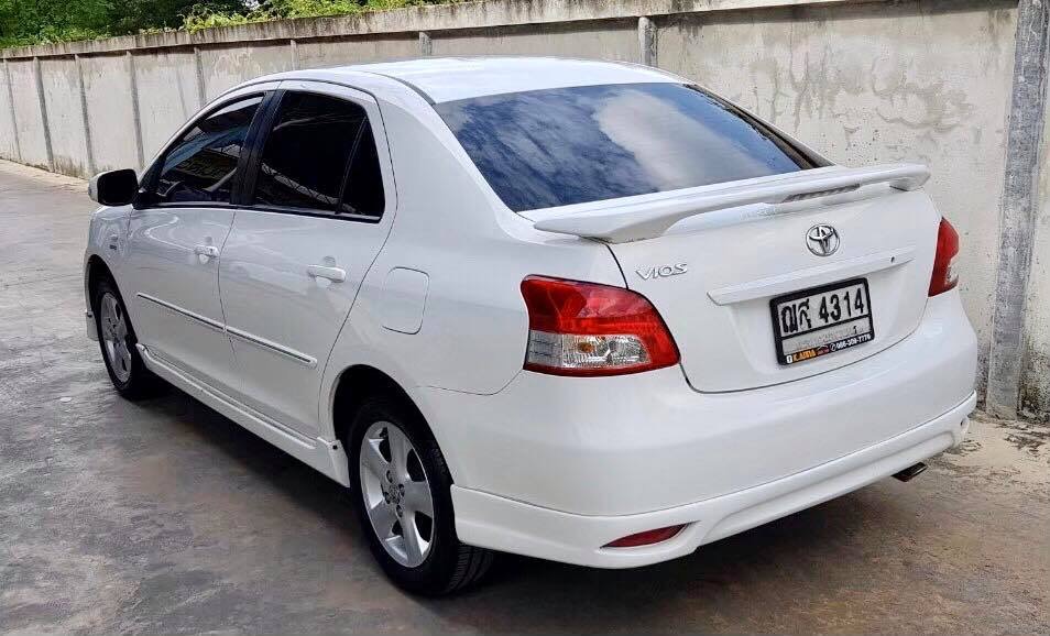 Toyota Vios ปี 2009 สีขาว