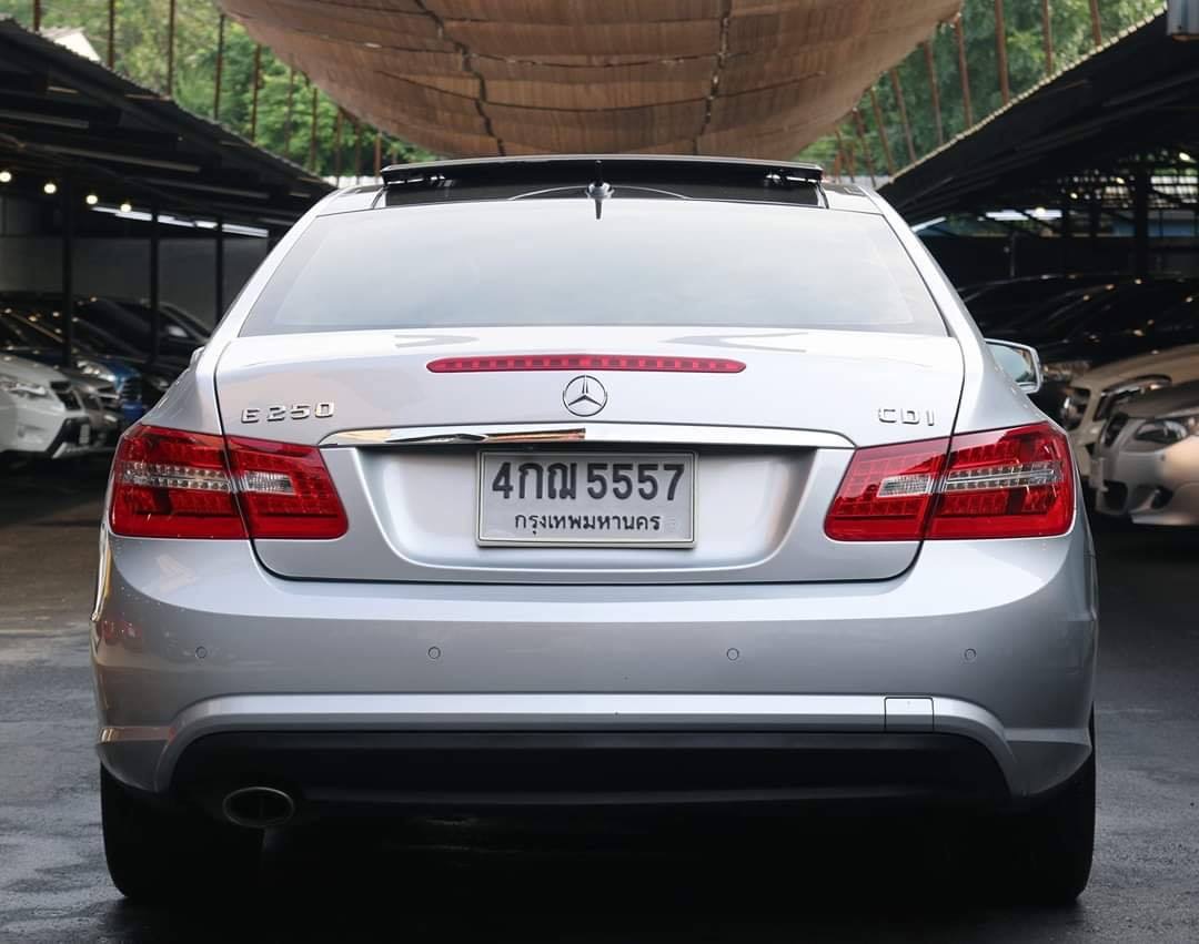 Mercedes-Benz E-Class C207 E250 ปี 2010 สีเงิน