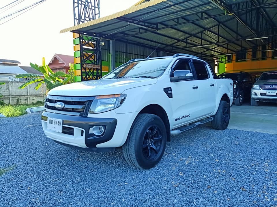 Ford Ranger 4 ประตู ปี 2012 สีขาว