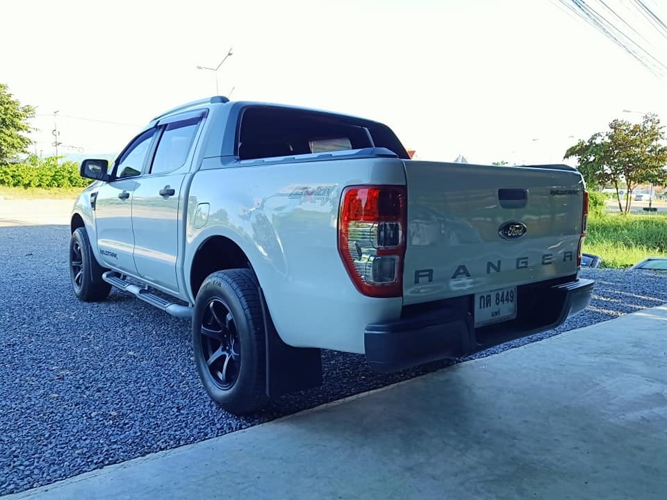 Ford Ranger 4 ประตู ปี 2012 สีขาว