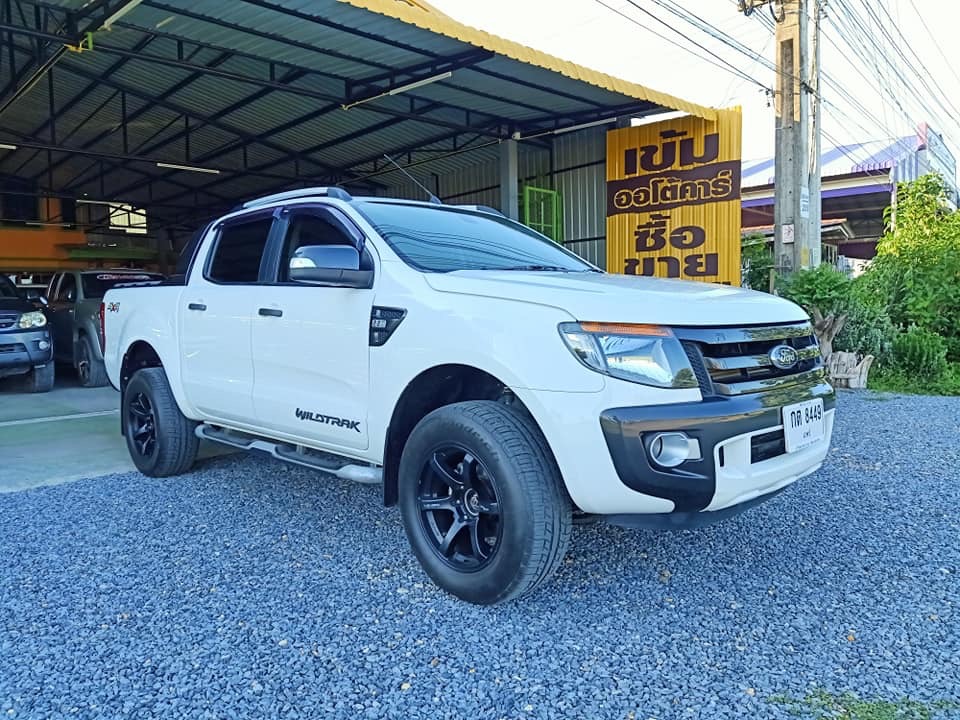 Ford Ranger 4 ประตู ปี 2012 สีขาว