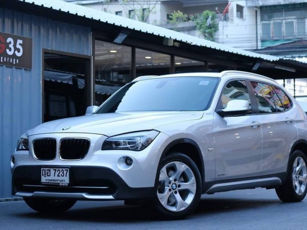 BMW X1 E84 ปี 2012 สีขาว