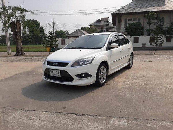 Ford Focus ปี 2011 สีขาว