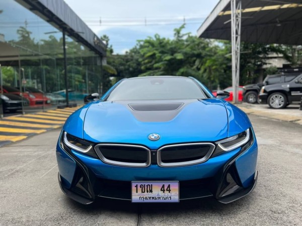 2016 BMW i8 สีน้ำเงิน
