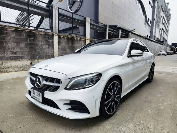 2021 Mercedes-Benz C-Class C 220 d สีขาว