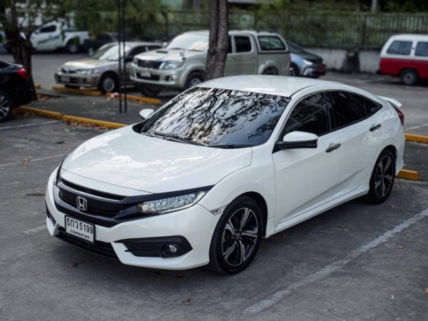 2017 Honda Civic Sedan สีขาว