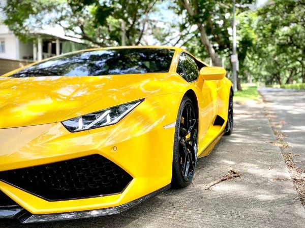 2016 Lamborghini Huracan Evo Spyder สีเหลือง