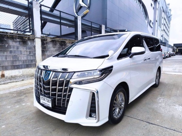 2022 Toyota Alphard สีขาว