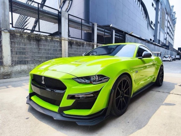 2020 Ford Mustang 2.3L สีเขียว