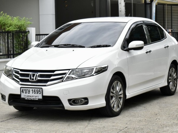 Honda City 1.5 SV เครื่องยนต์: เบนซิน เกียร์: ออโต้ ปี: 2011 สี: ขาว ไมล์: 9x,xxx Km.ฟรีดาวน์ พร้อมใช้