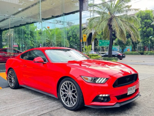 2017 Ford Mustang 2.3L สีแดง