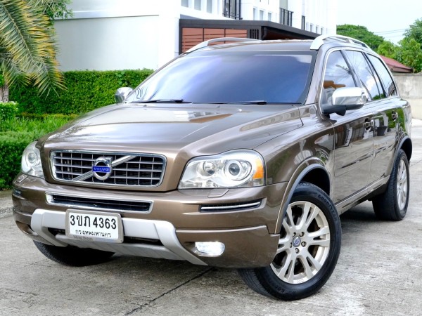 Volvo XC90 D5 2.4 ปี: 2007 เกียร์: ออโต้ เครื่องยนต์: ดีเซล สี:น้ำตาล