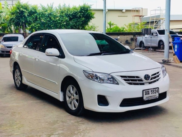 2012 Toyota Altis 1.2 CNG สีขาว