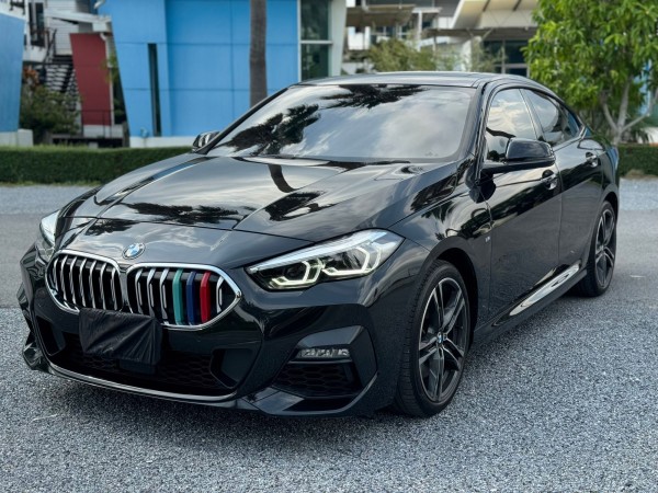 2021 BMW 220i Grand Coupe M SPORT สีดำ