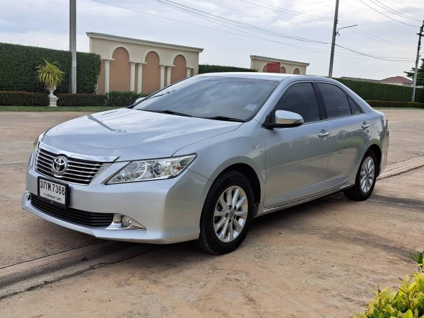 TOYOTA CAMRY 2.0G ปี2014แท้ ปุ่มSTART ไมล์น้อย 107,xxx Km.แท้ น็อตไม่ขยับ สภาพดีมาก