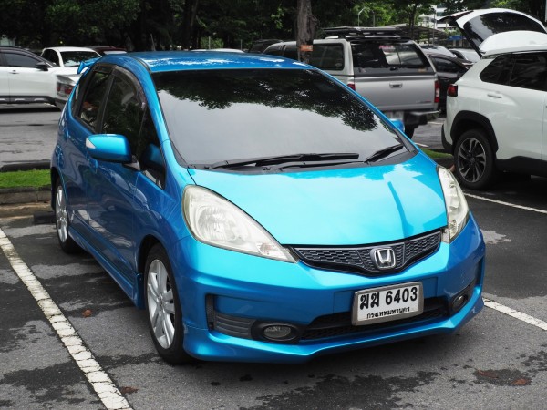 2012 Honda Jazz GE สีฟ้า