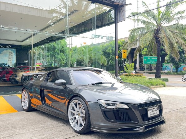 2009 Audi R8 V8 Coupe สีเทา