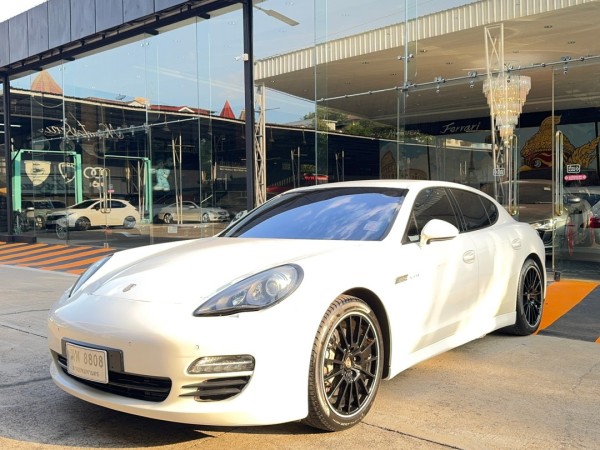 2012 Porsche Panamera S Hybrid สีขาว