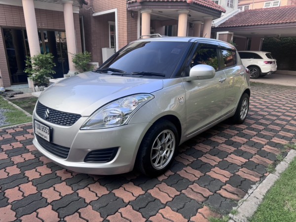 2017 SUZUKI SWIFT 1.25 GLX รถบ้านแท้ๆ มือเดียว 91000 km