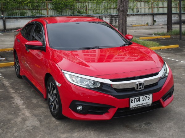 2018 Honda Civic Sedan สีแดง