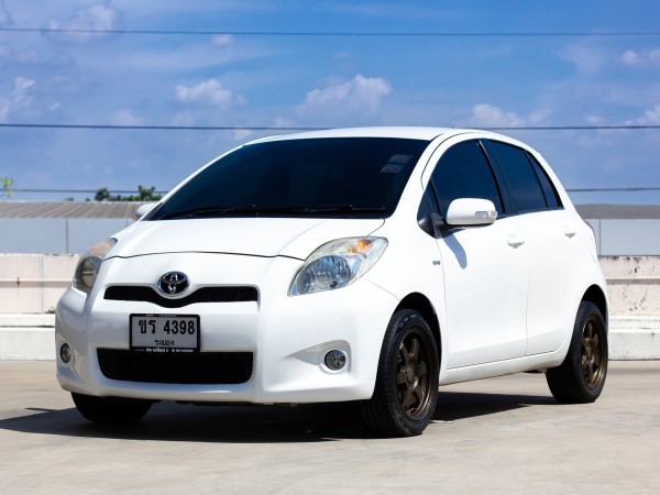 TOYOTA Yaris 1.5E Hatchback A/T ปี 2012