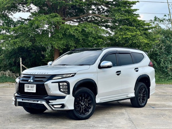 MITSUBISHI PAJERO, SPORT 2.4 GT Premium Elite Edition 4WD Top ปี21สีขาว ดีเซล ไมล์แท้ 50,000 กม.