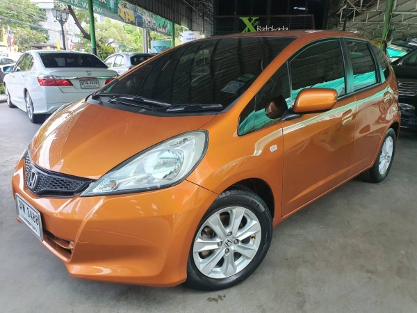 Honda Jazz 1.5V(AS) ปี 2012 สีส้ม มือ1 ไมล์น้อย