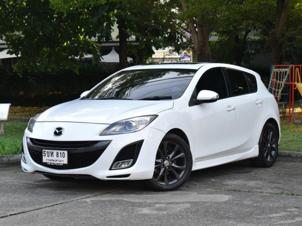 Mazda3 2.0BL ตัวTop hatchback Sunroof เครื่อง: เบนซิน เกียร์: ออโต้ สี: ขาว ปี: 2013 ไมล์: 1xx,xxx Km.