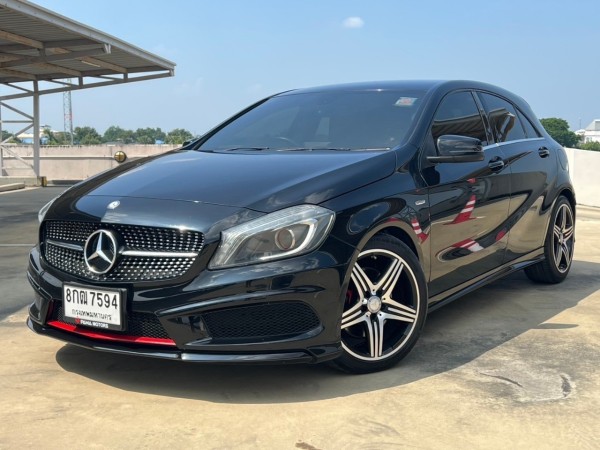 2015 Mercedes-Benz A-Class W176 A250 สีดำ