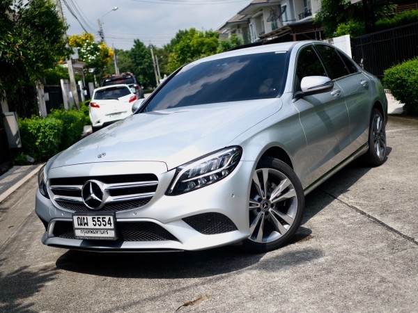 Benz C220d ปี2020 เกียร์: ออโต้ สี: เทา เครื่องยนต์: ดีเซล ไมล์ 11x,xxx กม.