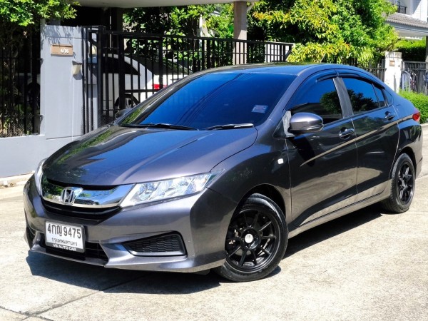 Honda City 1.5V เครื่องยนต์: เบนซิน เกียร์: ออโต้ ปี: 2015 สี: เทา ไมล์: 81,xxx Km.🔥