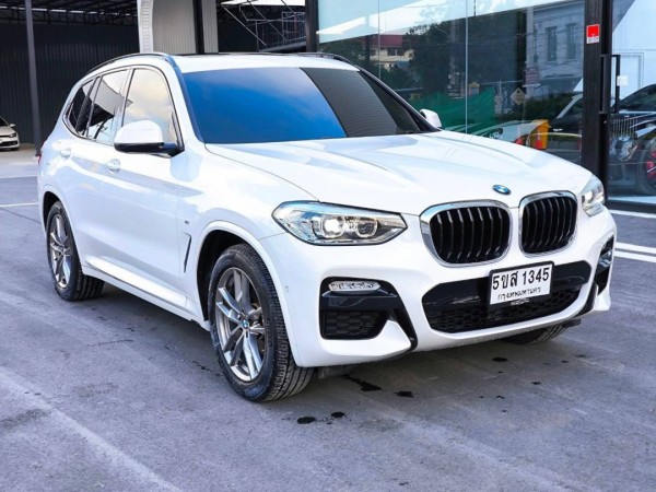 2020 BMW X3 G01 สีขาว